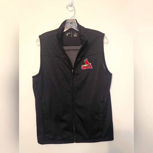Men's St. Louis Cardinals Antigua Black Metallic Links Full-Zip Vest - Picture 6 of 13
